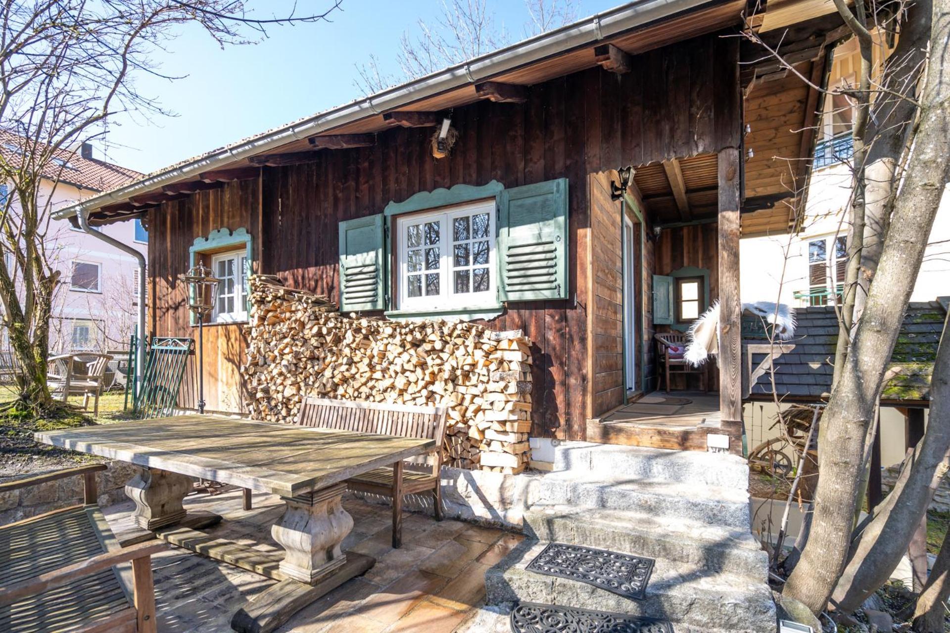 Landhaus Hotel Wolfratshausen Exterior foto