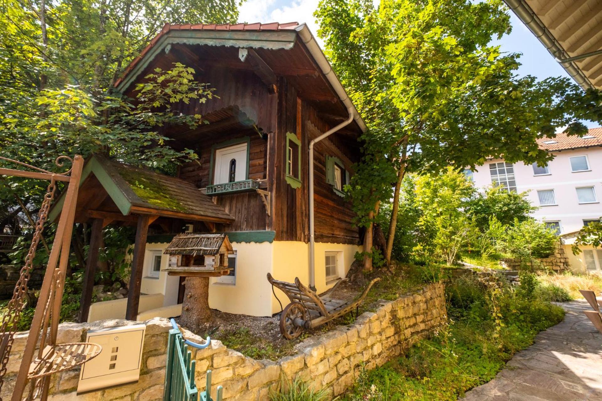 Landhaus Hotel Wolfratshausen Exterior foto