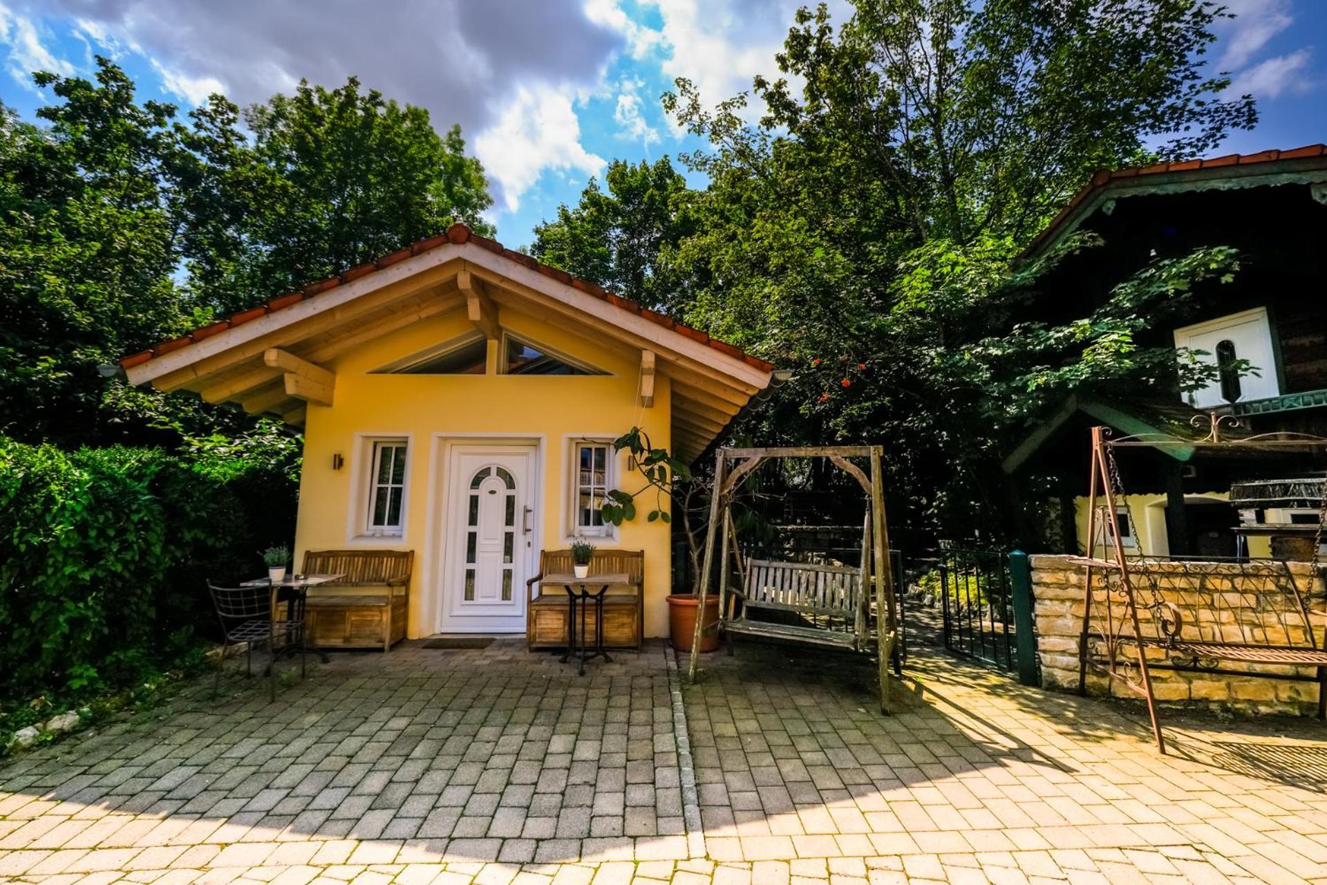 Landhaus Hotel Wolfratshausen Exterior foto